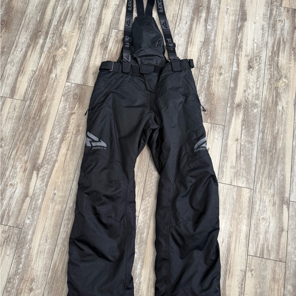 Women FXR Snowmobile Jacket and Bibs Set - Picture 8 of 11